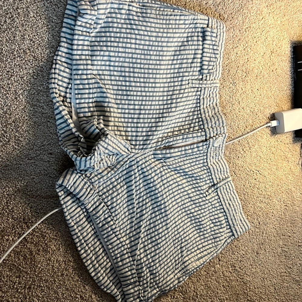 Pin strip shorts